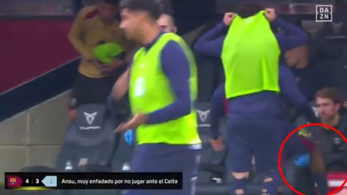Sao Barcelona nổi giận đùng đùng vì bị Hansi Flick cho khởi động rồi… ngồi lại ghế dự bị