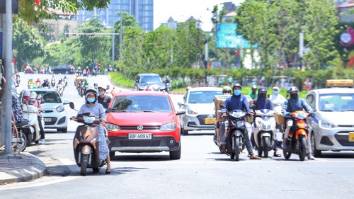 Ngày 22-23/4, Bắc Bộ nắng nóng cục bộ với nhiệt độ cao nhất có nơi trên 35 độ C