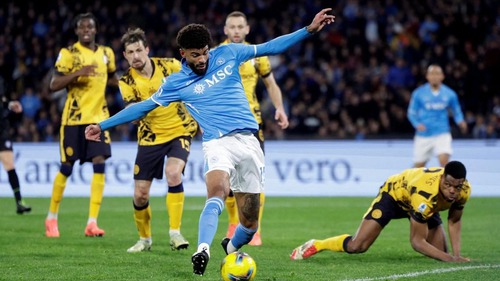 Cuộc đua Scudetto giữa Inter và Napoli hứa hẹn kịch tính tới phút chót