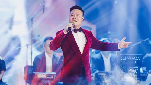 NSƯT Hoàng Tùng hát ca khúc tri ân với quê hương