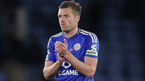 Jamie Vardy chính thức chia tay Leicester sau 13 năm gắn bó