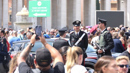 Italy siết chặt an ninh cho lễ tang của Giáo hoàng Francis