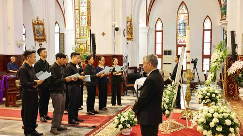 Lễ viếng Đức Giáo Hoàng Francis tại Nhà thờ Lớn Hà Nội