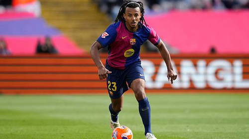 Arsenal sẵn sàng chi 55 triệu bảng cho ‘lá chắn thép’ của Barca