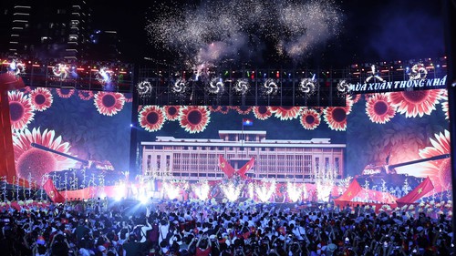 50 năm thống nhất đất nước: Chương trình nghệ thuật đặc biệt "Mùa Xuân thống nhất"