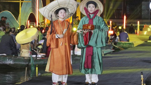 Tái hiện cổ phục Việt trong không gian di sản