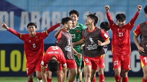 Cục diện bảng B của U17 Việt Nam: Thày trò HLV Cristiano Roland cần gì để dự World Cup?
