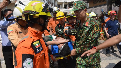 “Kỳ tích” cứu sống nạn nhân động đất tại Myanmar qua chia sẻ của Thiếu tá Quân đội
