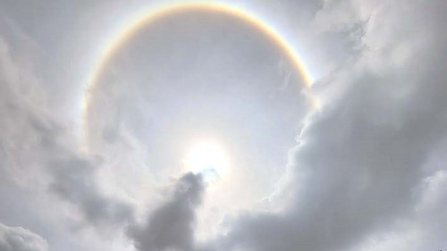 Hào quang mặt trời xuất hiện tại Hà Nam trước ngày cung rước, tôn trí xá lợi Đức Phật