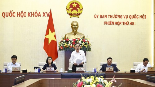 Bế mạc Phiên họp thứ 45 của Ủy ban Thường vụ Quốc hội