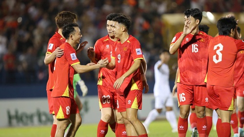 HLV Hoàng Văn Phúc: 'Kỳ vọng diện mạo mới của đội tuyển Việt Nam'