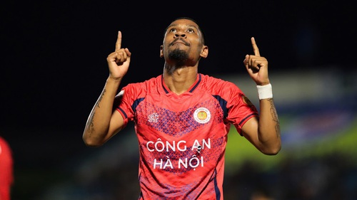 Cao Quang Vinh, Công Phượng tập trung đội tuyển Việt Nam