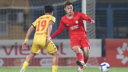 Tiền vệ Thể Công hồi hộp trở lại đội tuyển Việt Nam