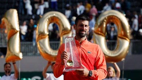 Novak Djokovic đạt mốc 100 danh hiệu: Cú hích cực lớn cho Roland Garros