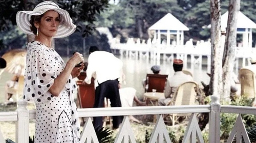 Biểu tượng điện ảnh Pháp Catherine Deneuve và tuyệt phẩm "Đông Dương": Chuyến phiêu lưu đặc biệt
