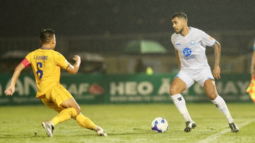 Nam Định chưa thể vô địch sớm V-League 2024/25