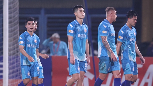 V-League 24/25: Quảng Nam lại đẩy SHB Đà Nẵng vào 'đường cùng'