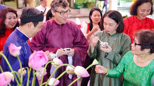 “Tết Đoan Ngọ xưa và nay” tại Hoàng thành Thăng Long