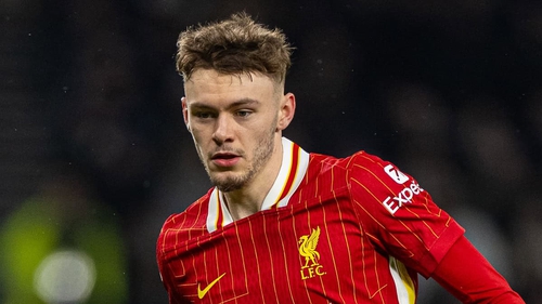 Vô địch rồi, Slot làm gì để nâng tầm Liverpool?