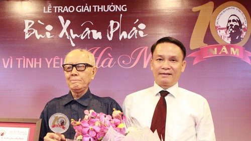 Bái biệt nhà văn hóa Hữu Ngọc: Trọn đời với nghề "xuất khẩu" văn hóa ra thế giới