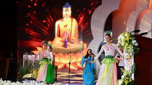 Đại lễ Vesak 2025: Giới thiệu du lịch tâm linh Việt đến du khách