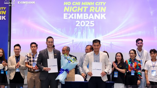 Hơn 4 nghìn VĐV tham dự giải chạy đêm TP.HCM