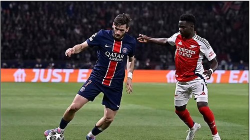Arsenal từng từ chối mua Kvaratskhelia năm 2022 và chọn chiêu mộ một 'bom xịt'