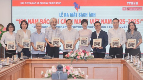 Ra mắt cuốn sách ảnh "100 năm Báo chí Cách mạng Việt Nam (1925-2025)"