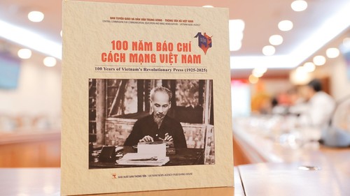 Sách ảnh đầu tiên về lịch sử Báo chí Cách mạng Việt Nam