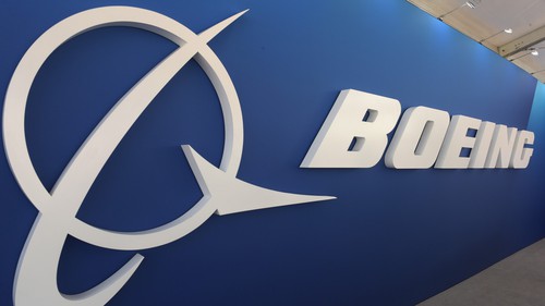 Vụ rơi máy bay tại Ấn Độ: Cổ phiếu Boeing lao dốc sau vụ tai nạn
