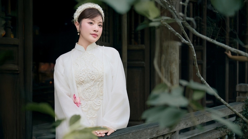 Ca sĩ Nguyễn Thu Hằng và hành trình 10 năm với Quỹ "Hạnh phúc cho mọi người"