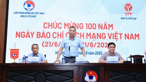 Chủ tịch VFF Trần Quốc Tuấn: ‘Bóng đá Việt Nam sẽ không nhập tịch ồ ạt'