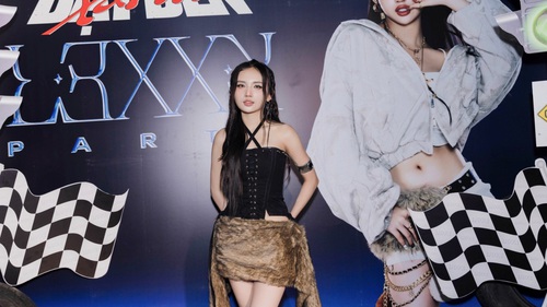 Tân binh LEXXY đầy cuốn hút khi ra mắt MV "Bật đèn xanh"