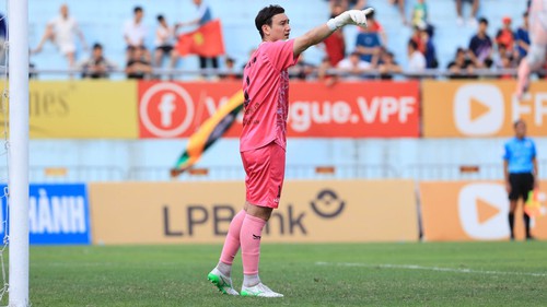 Thực hư chuyện CLB TP.HCM và Ninh Bình ‘trao đổi’ Patrik Lê Giang và Đặng Văn Lâm