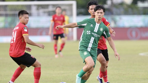 Tin nóng bóng đá Việt hôm nay 22/6: Công Phượng khích lệ đồng đội; Xuân Sơn tập cùng Nam Định trước ngày đăng quang V-League