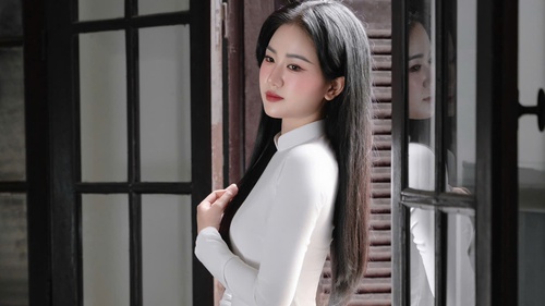 Người đẹp Trần Thị Uyên và mùa hè "chạy deadline" cùng Miss Earth Vietnam 2025