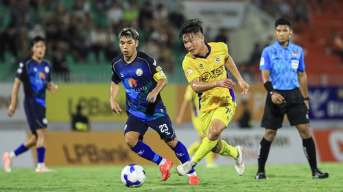 V-League 2024/25: Những cái tên gây thất vọng