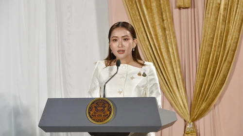 Thủ tướng Thái Lan cam kết giải quyết các thách thức của đất nước
