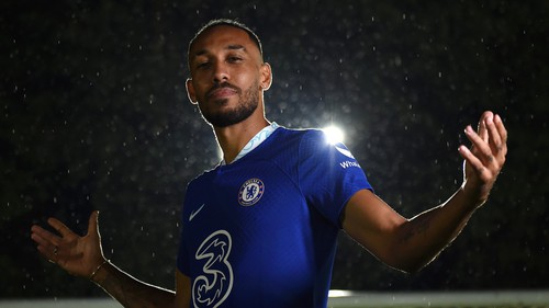 Top 10 cầu thủ dính lời nguyền số 9 ở Chelsea