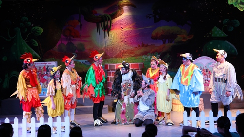 Tiếng cười trong trẻo, vui tươi đến thiếu nhi qua 'Biệt đội Gà - Vịt' 