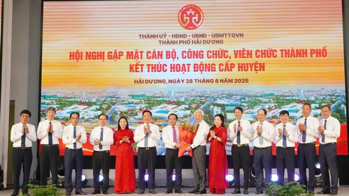 TP Hải Dương gặp mặt tri ân: "Tạm biệt địa danh cũ và bước đi với tâm thế và trách nhiệm lớn hơn"