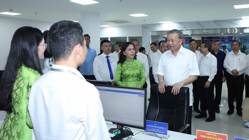 Sáng nay, cả nước đồng loạt tổ chức Lễ công bố các nghị quyết, quyết định về tổ chức chính quyền địa phương 2 cấp