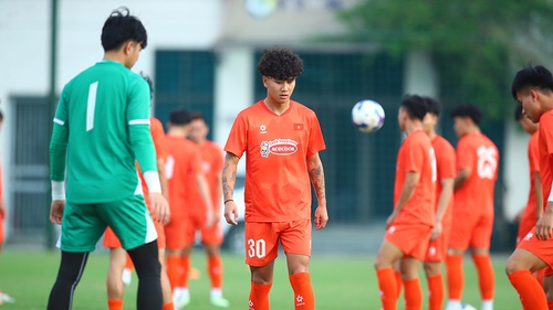 Bóng đá Việt Nam: Từ sân Quy Nhơn đến… Bukit Jalil