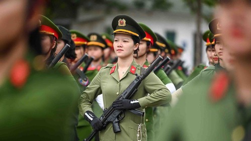 Chiến sĩ Công an nỗ lực tập luyện cho Lễ diễu binh mừng 80 năm Quốc khánh 2/9