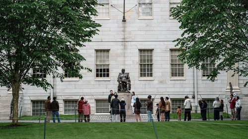 Đại học Harvard mở rộng đơn kiện chính quyền Tổng thống Donald Trump