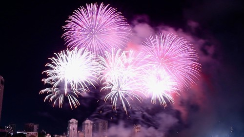 Việt Nam và Ba Lan so tài “Nghệ thuật sáng tạo” trong Lễ hội pháo hoa Quốc tế Đà Nẵng