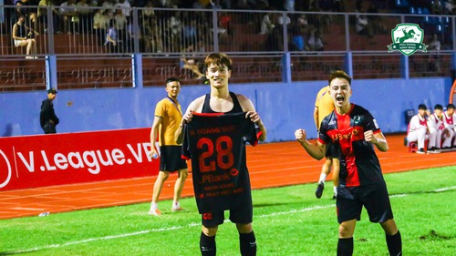 Hoàng Đức, Công Phượng và Văn Lâm được vinh danh 