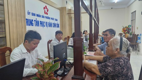 Chính quyền địa phương 2 cấp: TP HCM giải quyết thủ tục cho người dân thông suốt ngay trong ngày đầu