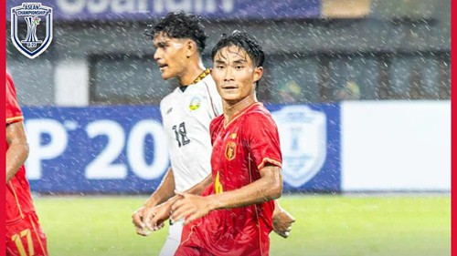 Xuất hiện trận đấu kịch tính nhất giải Đông Nam Á với 8 bàn thắng, Figo và Cannavaro ghi bàn