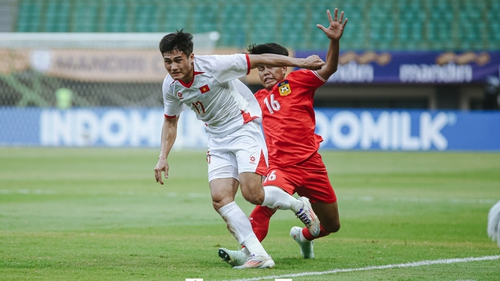 U23 Việt Nam nắm lợi thế, HLV Kim Sang Sik ‘tung chiêu’ mới